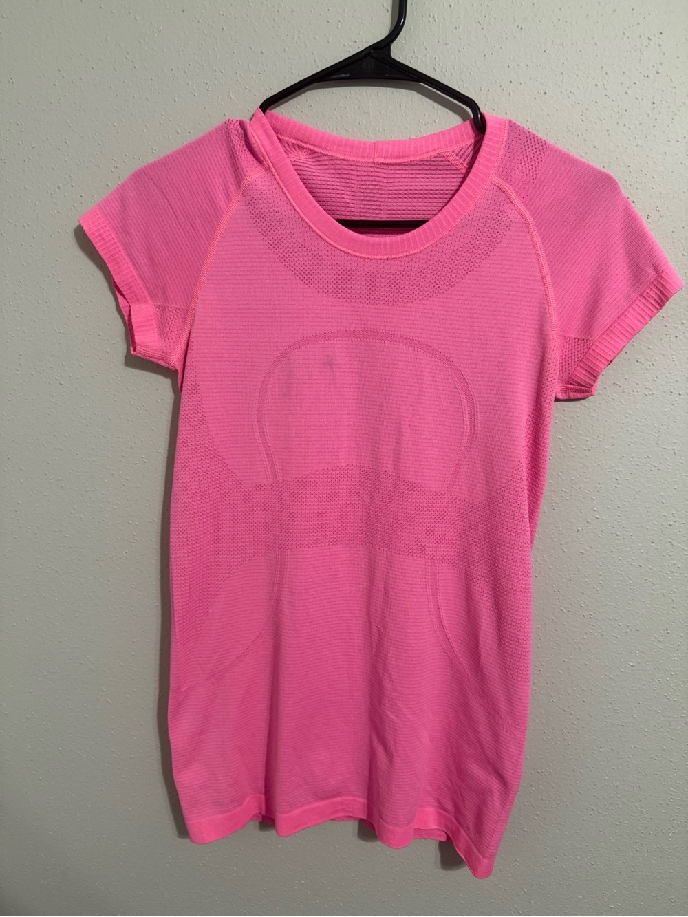 Lululemon Swiftly Tech Short Sleeve Crew Heathered Neon Pink